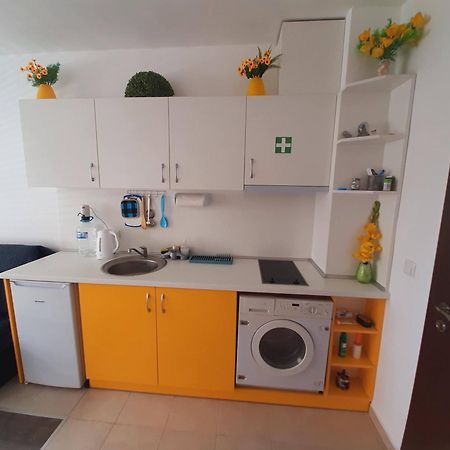 Apartment-Studio Daisy In Kiwi Gardens Complex Byala  Buitenkant foto