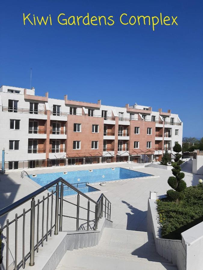 Apartment-Studio Daisy In Kiwi Gardens Complex Byala  Buitenkant foto
