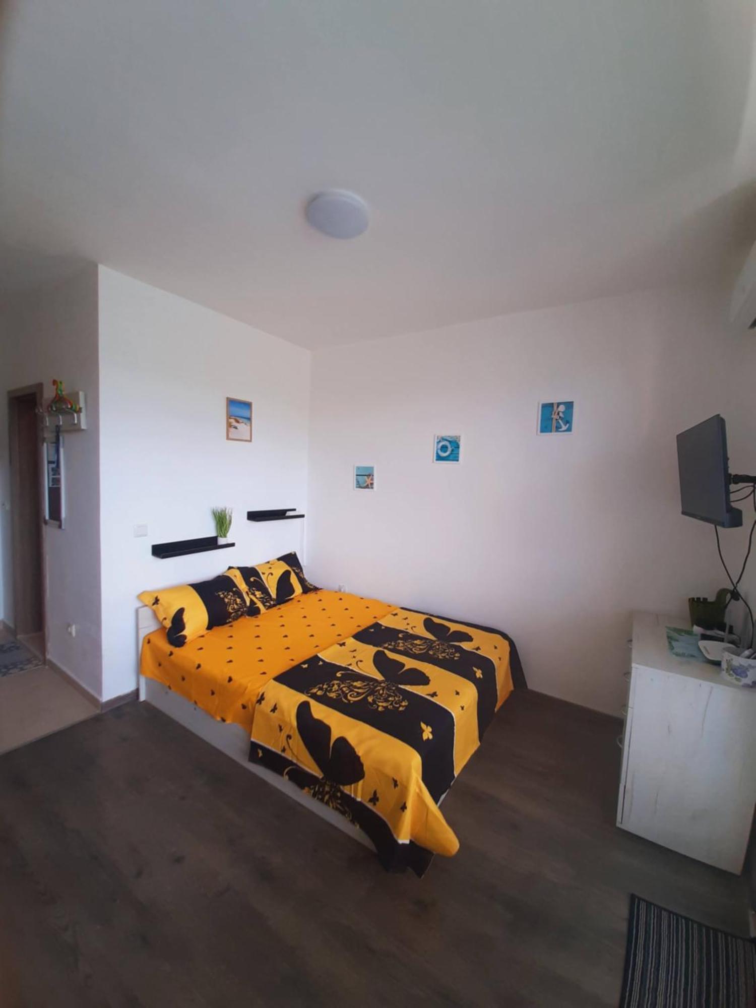 Apartment-Studio Daisy In Kiwi Gardens Complex Byala  Buitenkant foto