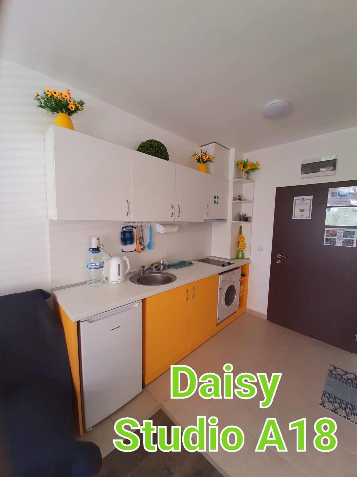 Apartment-Studio Daisy In Kiwi Gardens Complex Byala  Buitenkant foto